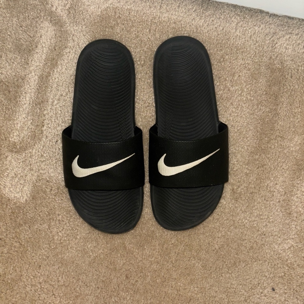 Nike Black Slides